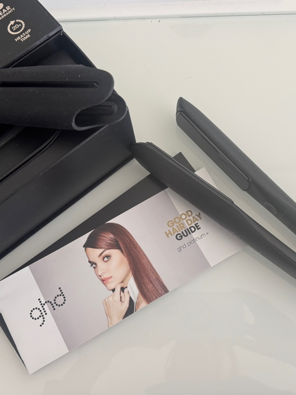 ghd platinum+ Black Styling Iron - Picture 4 of 5